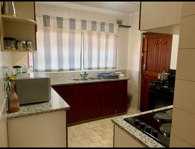 3 BEDROOM PROPERTY TO RENT IN RESERVOIR HILLS